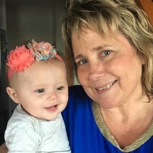 Meet your Posher, Laurie